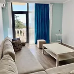Amarilis Luxury