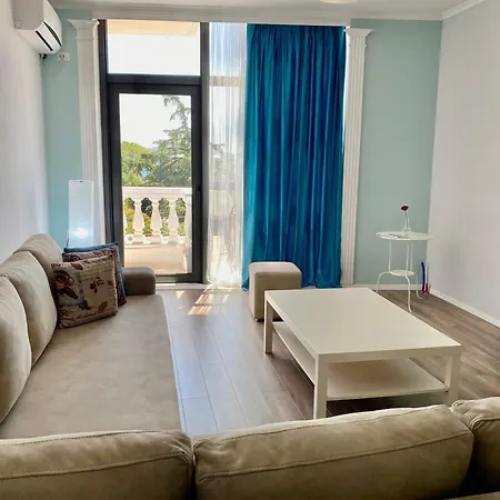 Amarilis Luxury Sarande