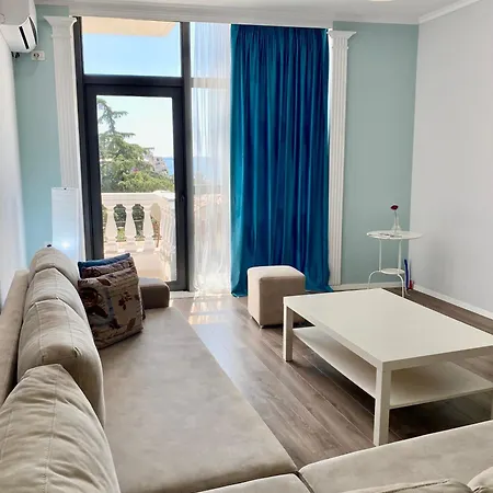 Amarilis Luxury