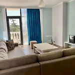 Amarilis Luxury