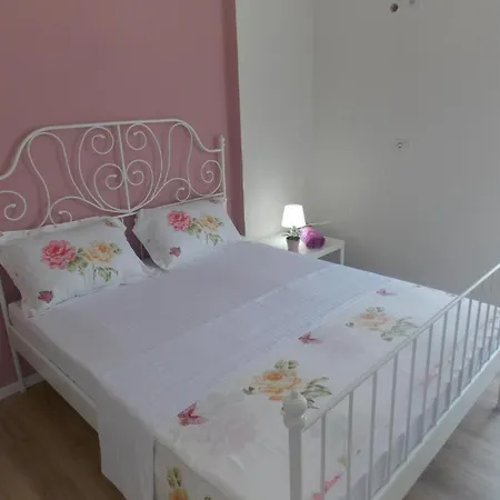 Διαμέρισμα Amarilis Luxury *