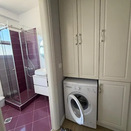 Amarilis Luxury