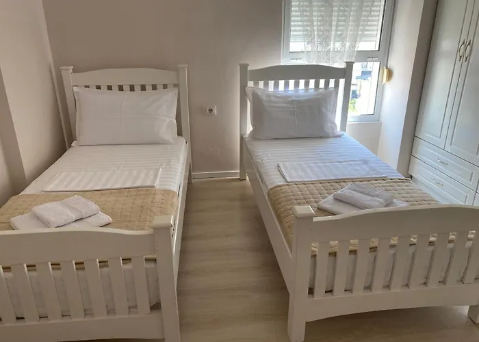 Amarilis Luxury סרנדה